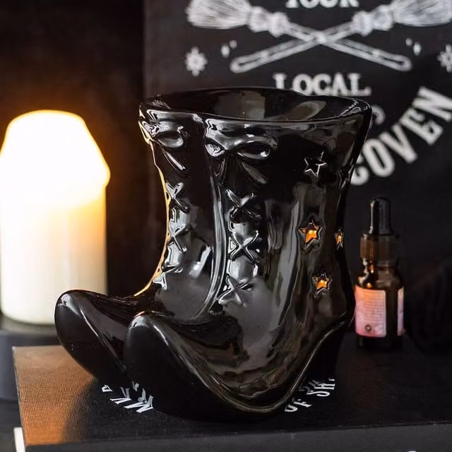 Uniqueful Black Witch Boots Ceramic Tealight Oil Burner for Halloween Decor – 1