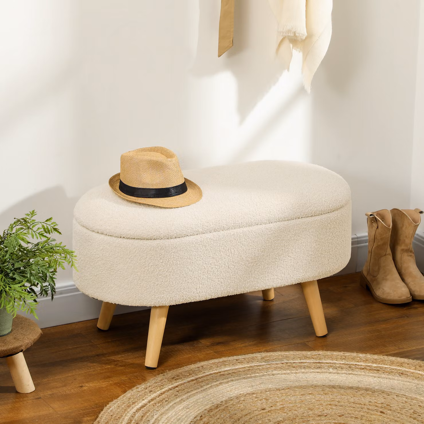 HOMCOM Teddy Fleece Storage Ottoman in White Bouclé with Wood Frame, W/D/H: 45.0 x 32.0 x 72.0 cm – 2