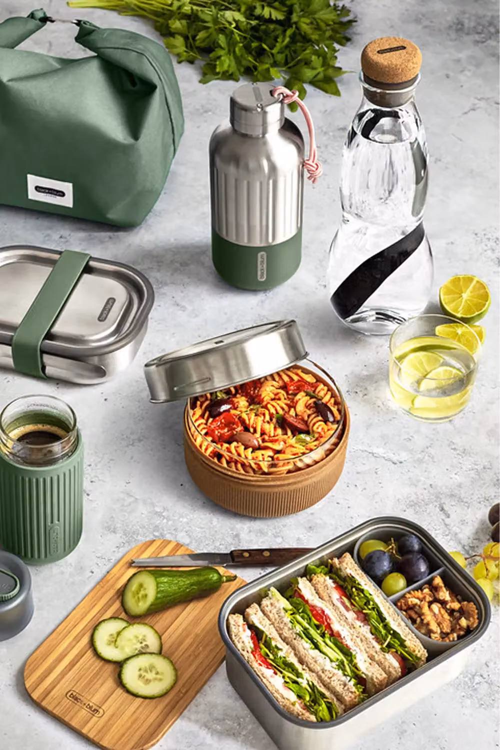Black + Blum Explorer Bottle in Silver and Dark Green – 2