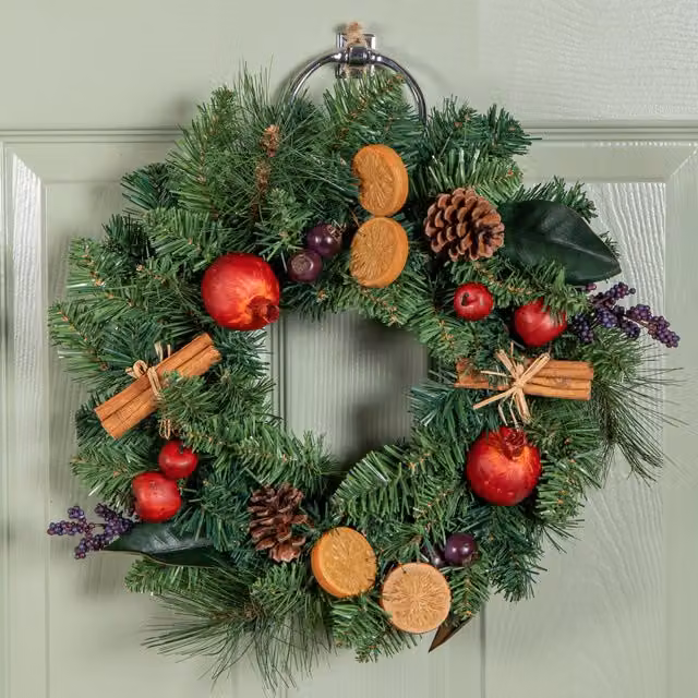 Samuel ALEXANDER 40cm Festive Spice Christmas Wreath in Red and Green with Pinecones and Faux Dried Fruit