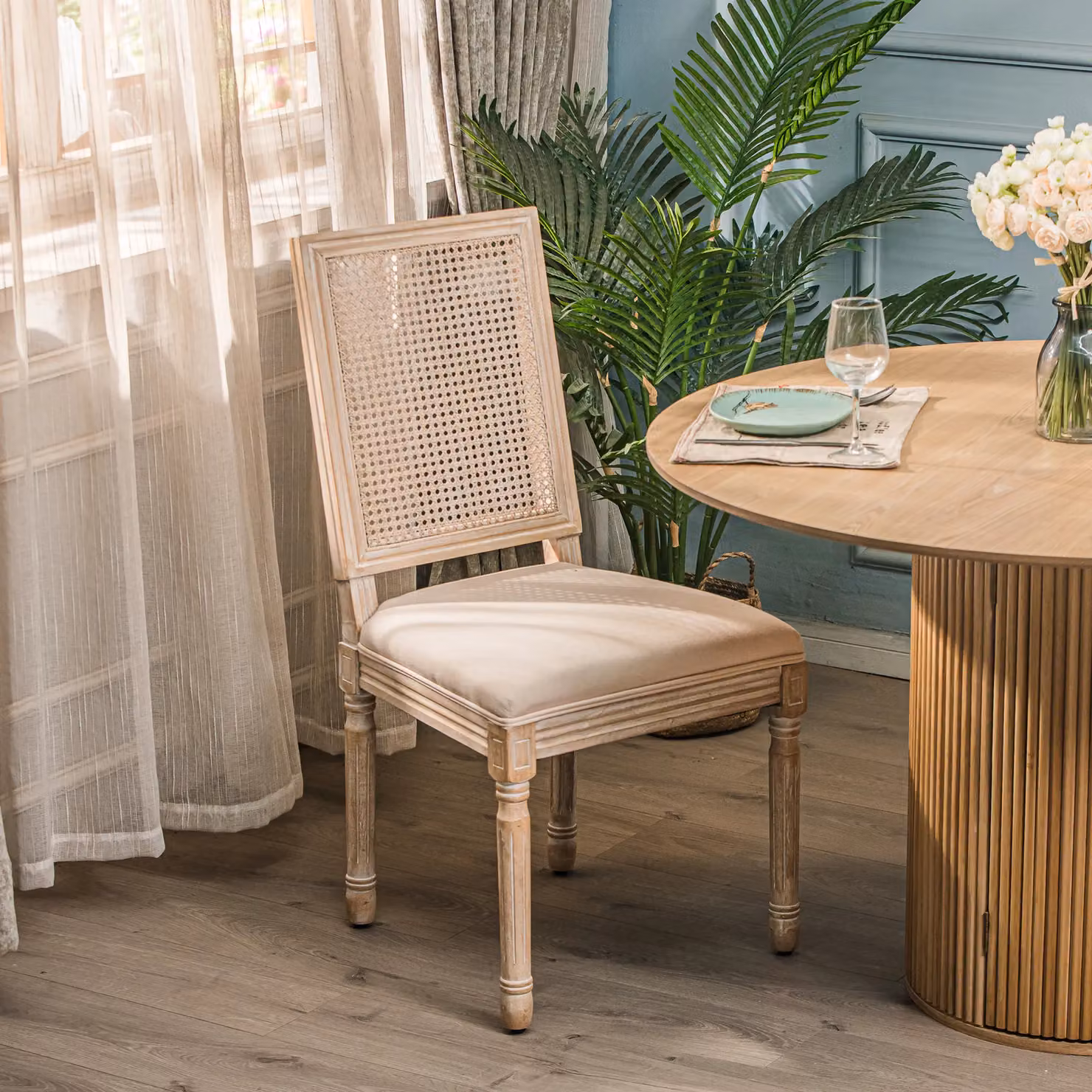 Nordlys Set of 2 Classic Dining Room Chairs in Wood and Rattan with Beige Fabric – 2