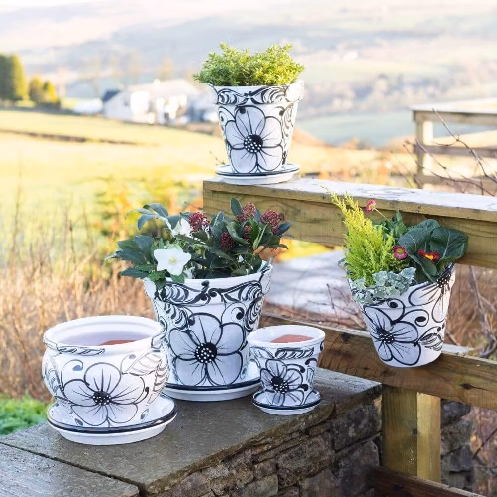 Verano Spanish Ceramics Grey and White Hand Painted Terracotta Bola Pot with Drainage Plate, Diameter: 25 cm – 2