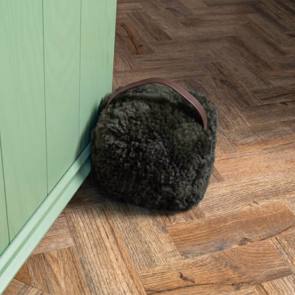 Native Natural Sheepskin Doorstop in Green, Height: 15 cm – 2
