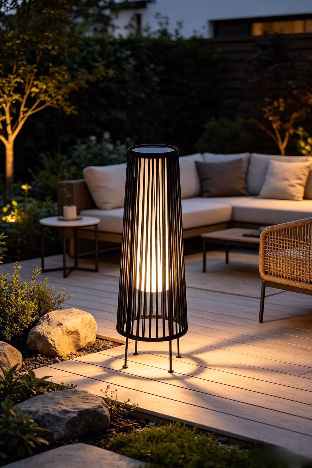 Living and Home 2-Piece Solar Powered Metal Cage Garden Floor Lanterns in Black – 2
