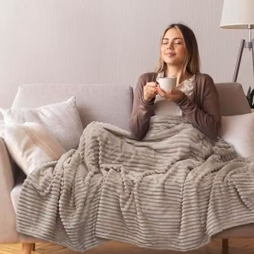 HOMES-LINEN Chunky Ribbed Faux Fur Velvet Touch Blanket, Beige, W: 200 cm, D: 240 cm – 2
