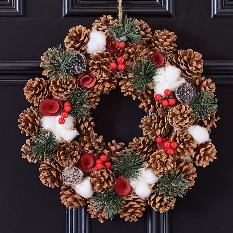 Dibor Red Pinecone and Roses Christmas Wreath with Stag Hanger, Diameter: 36 cm