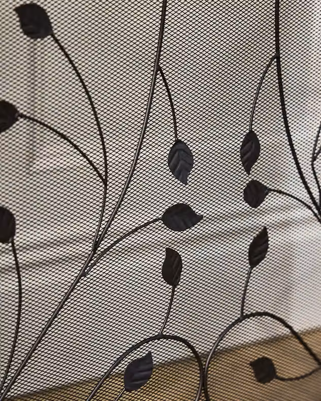 Dibor Vintage Style Leaf Vine Three Fold Fireplace Guard in Black, H60cm x W100cm – 5