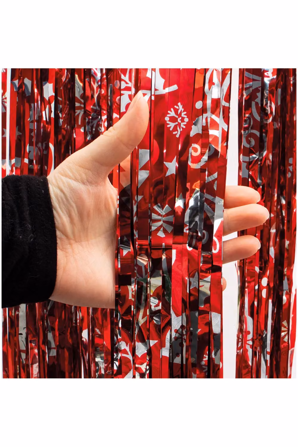 Netagon Red Shimmer Tinsel Curtain with Reindeer and Christmas Tree Design, W: 1 m, H: 3 m – 6