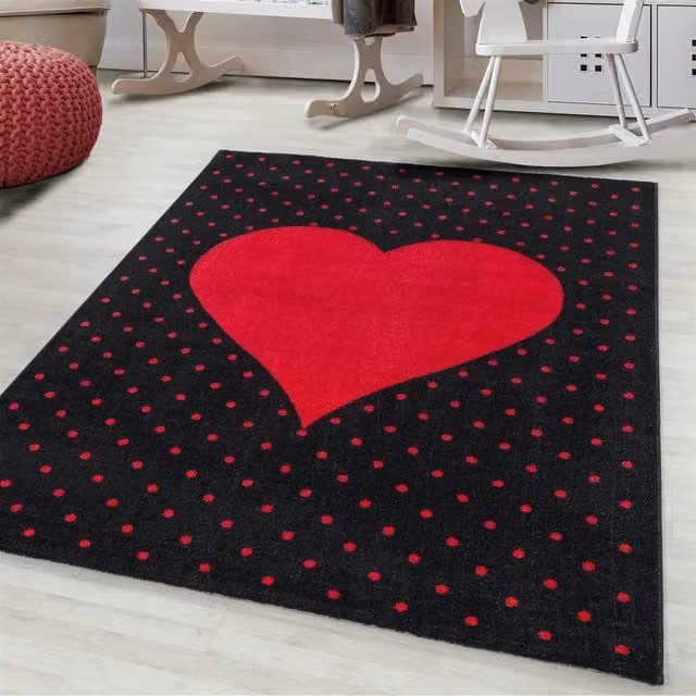 Bravich Nursery Hearts Rug in Red, W: 230 cm, H: 13 cm