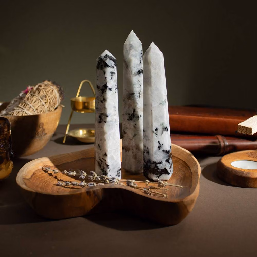 Serenityy Rainbow Moonstone Six Face Obelisk Point, White, Height: 17 cm – 2