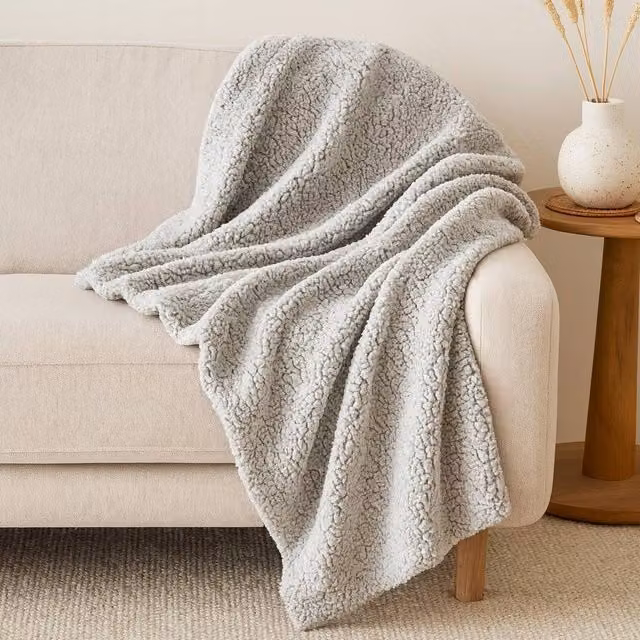 Voltico Super Soft Cuddle Throw in Light Grey, W: 130 cm, L: 180 cm