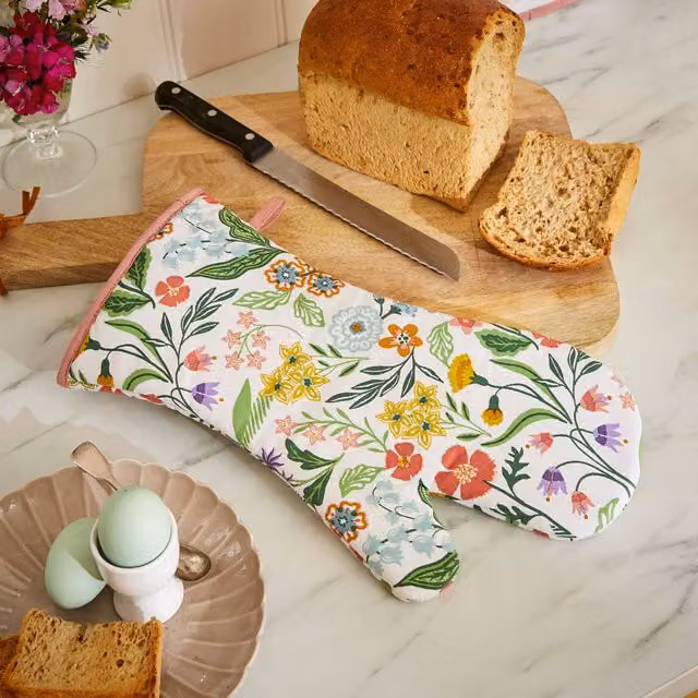 Ulster Weavers Petals and Prose Floral Print Cotton Gauntlet Oven Glove in Pink and Multicolour