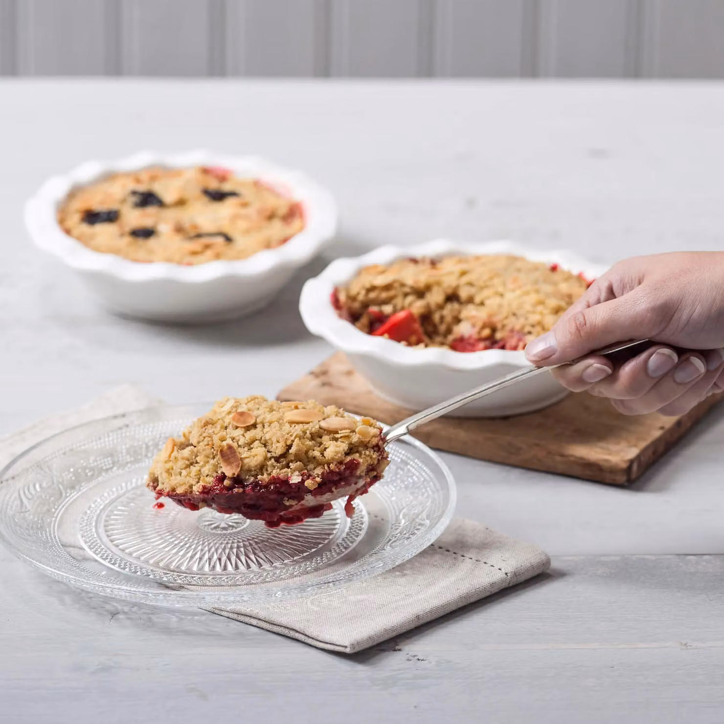 WM Bartleet & Sons White Porcelain Individual Round Pie Dish with Crinkle Crust Rim, Set of 2 – 4