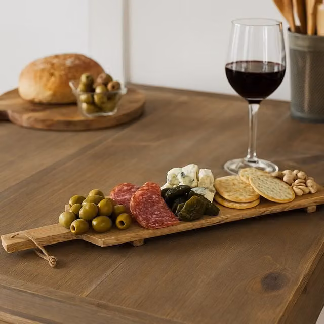 URBN-CHEF Rectangular Mango Wood Cutting Board with Handle and Non-Slip Feet, Brown