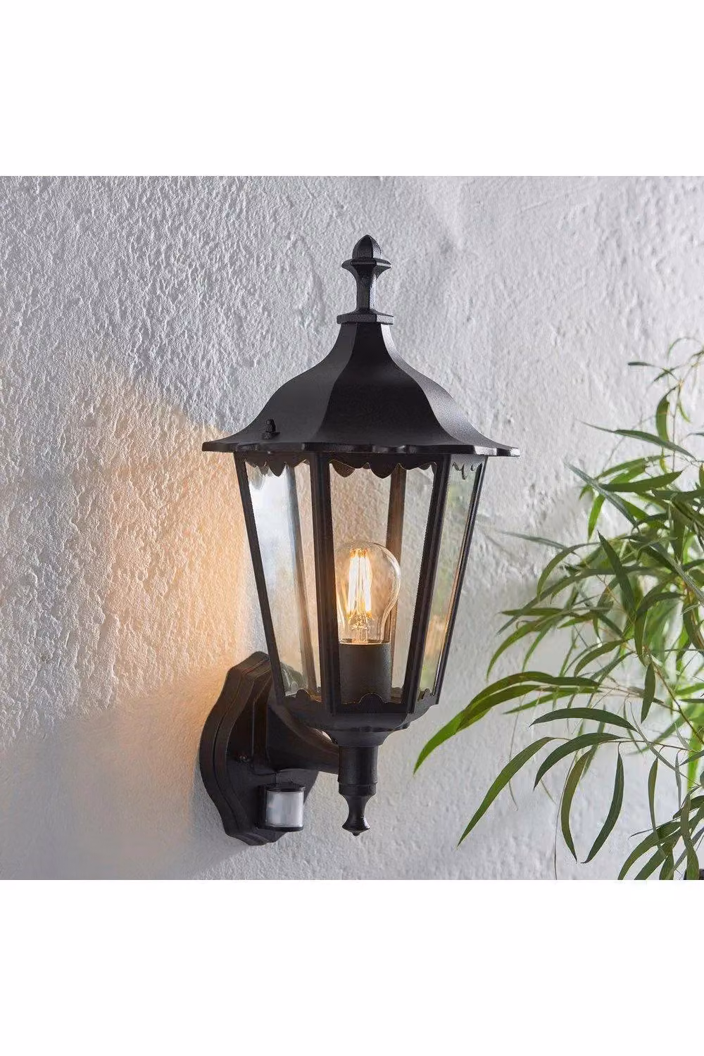 Netlighting Burford Outdoor Wall Lantern in Matt Black with Transparent Glass, IP44 Rated, E27 Socket – 2