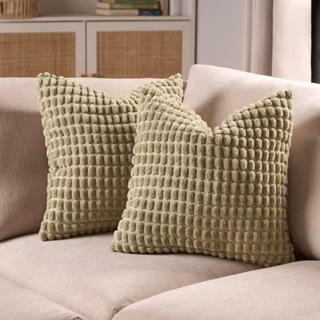 OHS Pack of 2 Bobble Tufted Square Cushion Covers in Green
