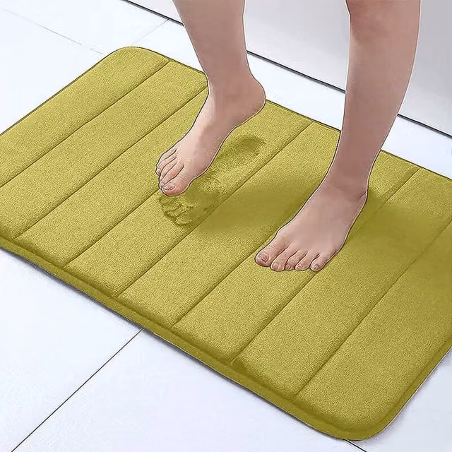 YnysTec Non-Slip Memory Foam Bathroom Mat in Green, W 50 cm x D 80 cm – 1