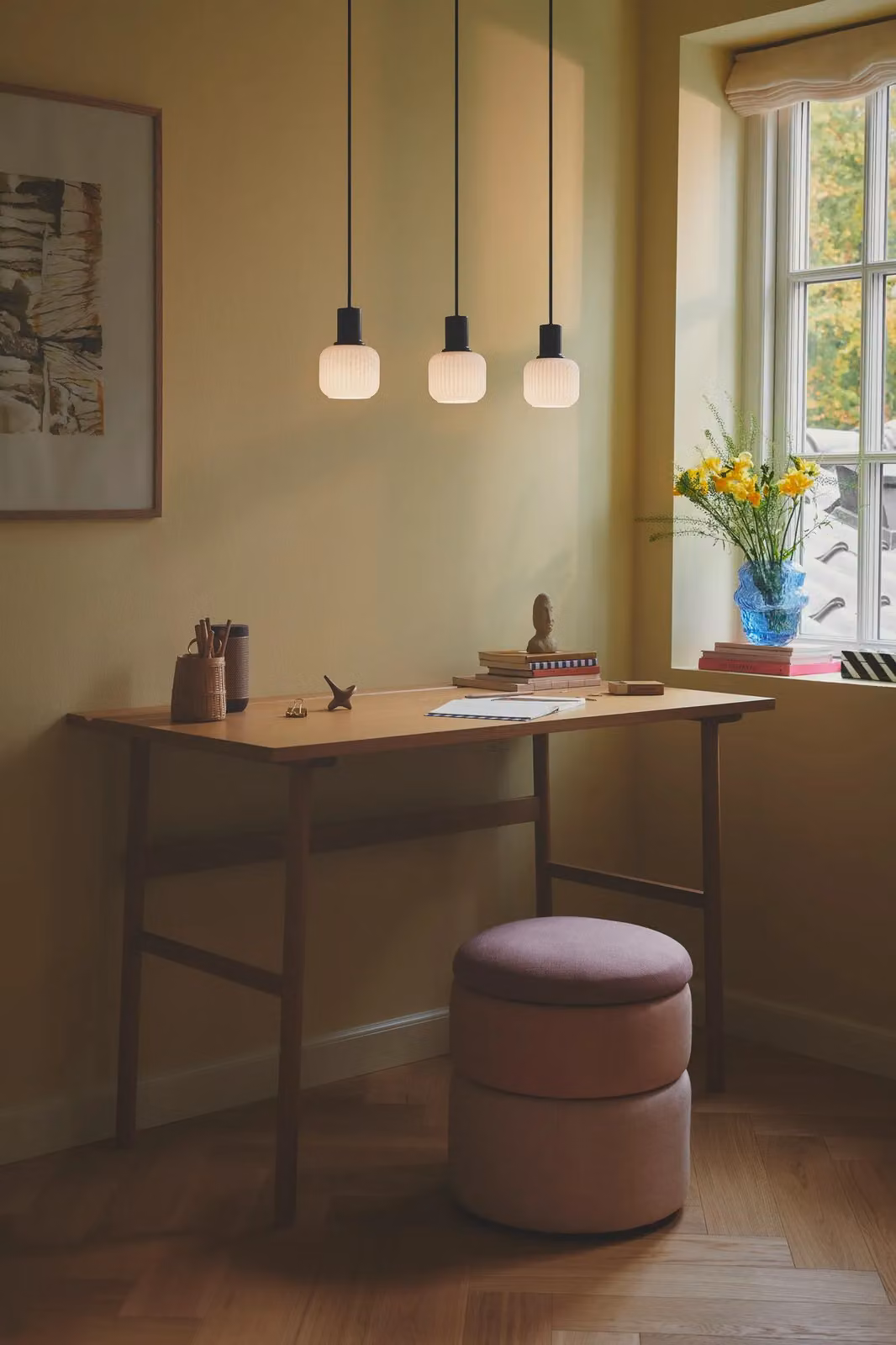 Nordlux Milford Modern Suspended Pendant Light in Black Glass and Metal with E14 Base – 3
