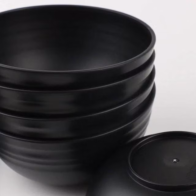 FLAVORA 32 Piece Black Wheat Straw Plate and Cutlery Dinner Service Set