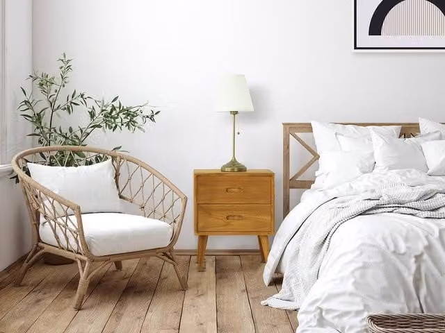 Vente-unique PONIDA 2-Drawer Bedside Table in Light Oak Mindi Wood – 1