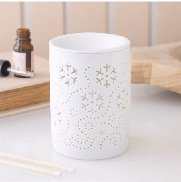 KDMD White Snowflake Cut Out Ceramic Oil Burner and Wax Warmer for Tealights