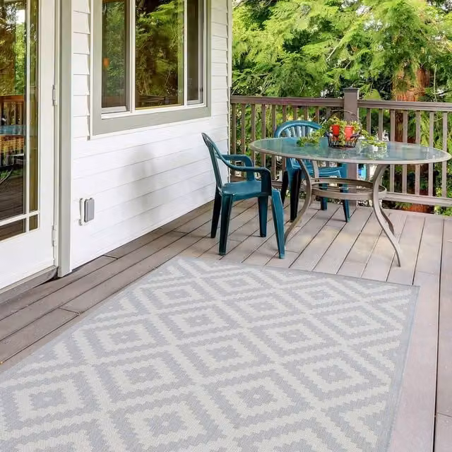 THE RUGS Geometric Diamond Indoor Outdoor Rug in Grey and Ivory, W: 200 cm, D: 290 cm – 1