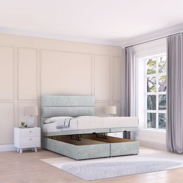 Sloomy Texas Naples Silver Fabric Ottoman Bed with 26 Inch Strut Headboard and Sprung Memory Mattress, Super King Size