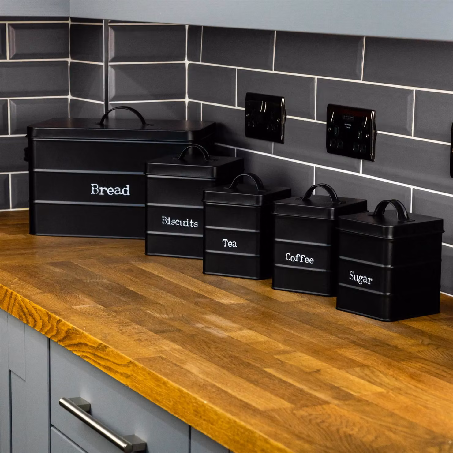 Harbour Housewares 5pc Metal Kitchen Canister Set in Black and Grey with Airtight Lids – 7