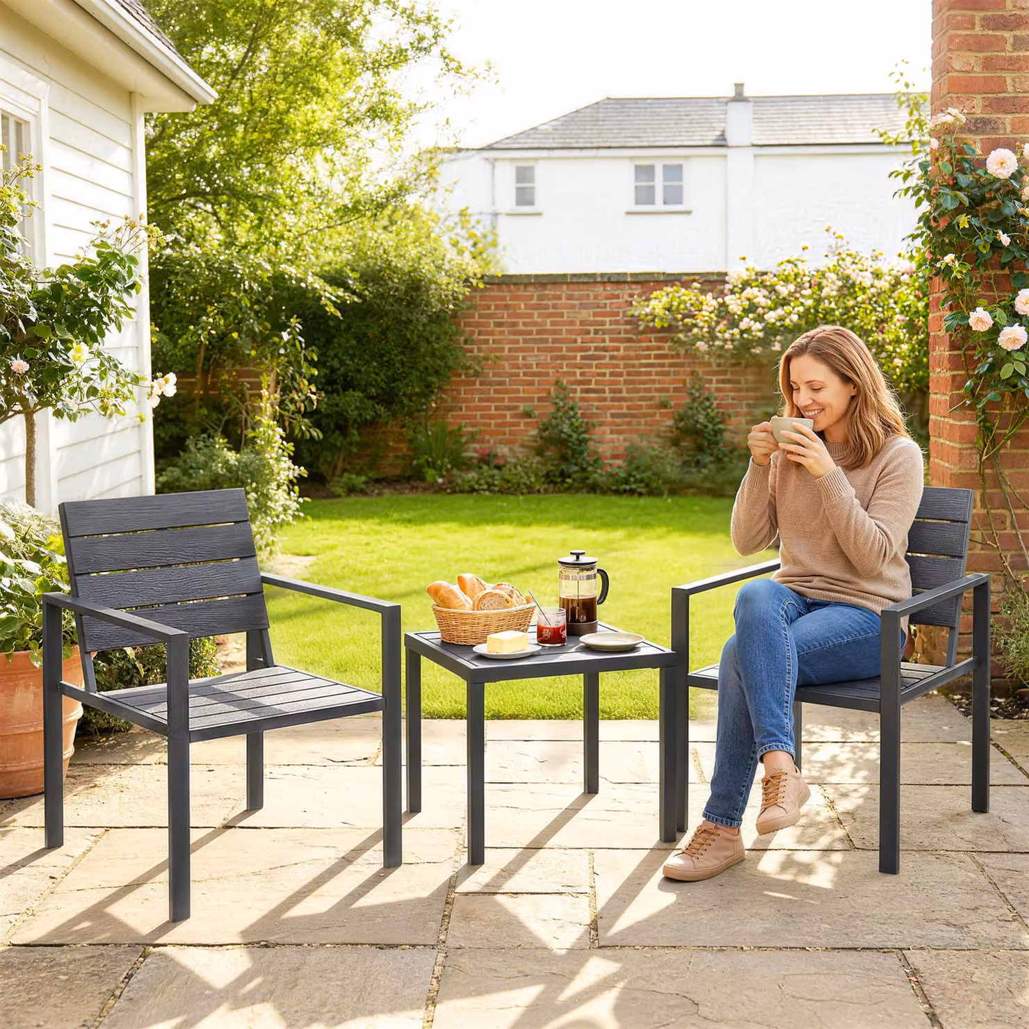Outsunny 3 Piece Garden Bistro Set for 2 Adults with Square Table and Chairs in Modern Matt Plastic and Powder Coated Steel – 6