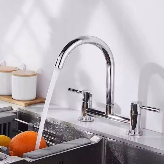SPETLEK Modern Dual Lever Chrome Kitchen Sink Mixer Tap in Silver with Swivel Spout