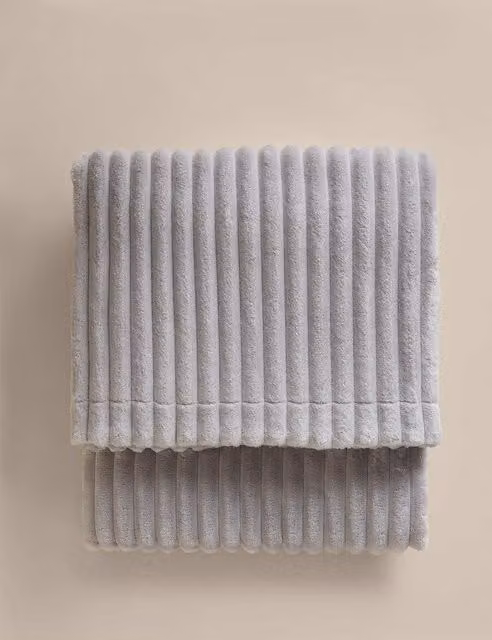 M&S Fluffy Ribbed Fleece Throw in Grey