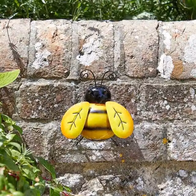 Garden Mile Striped Bee Metal Hanging Garden Wall Decoration, Yellow and Black, 12 cm