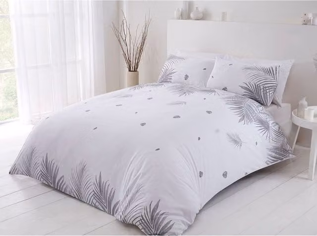 Rapport Home PH Tropics Floral Polycotton Duvet Set with Pillowcase in Silver Grey, W/D/H: 200 x 200 cm and 50 x 75 cm