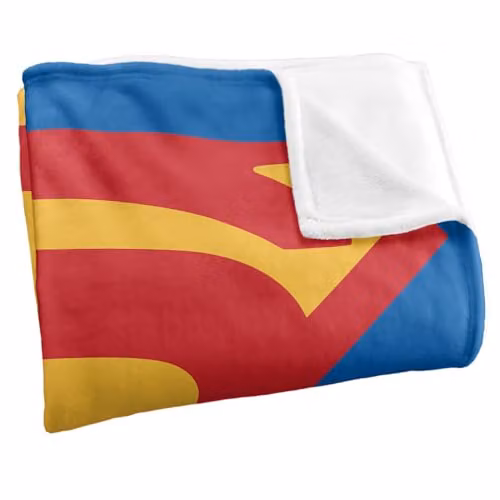 Warner Bros. Superman Shield 2006 Super Soft Fleece Throw Blanket, Multicolour, W: 127.0 cm, H: 152.4 cm – 2