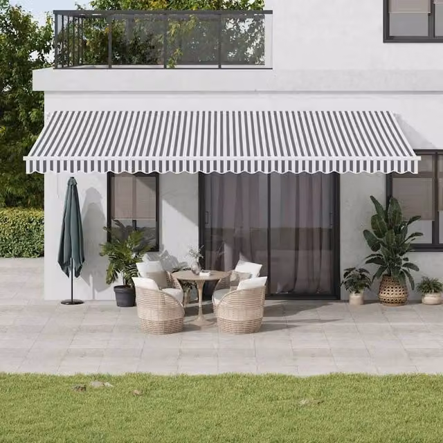 Berkfield Home Manual Retractable Awning in Anthracite and White, W: 600 cm, D: 300 cm – 1