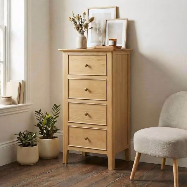 FurnitureboxUK Belle 4 Drawer Tall Solid Oak Small Chest of Drawers in Light Brown – 1