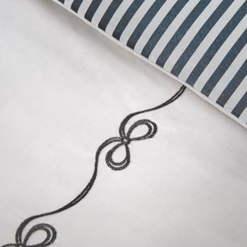 Catherine Lansfield Bow Embroidery King Duvet Cover and Pillowcase Set in Black and White (Duvet Cover: 180 x 200 cm, Pillowcase: 50 x 75 cm) – 2