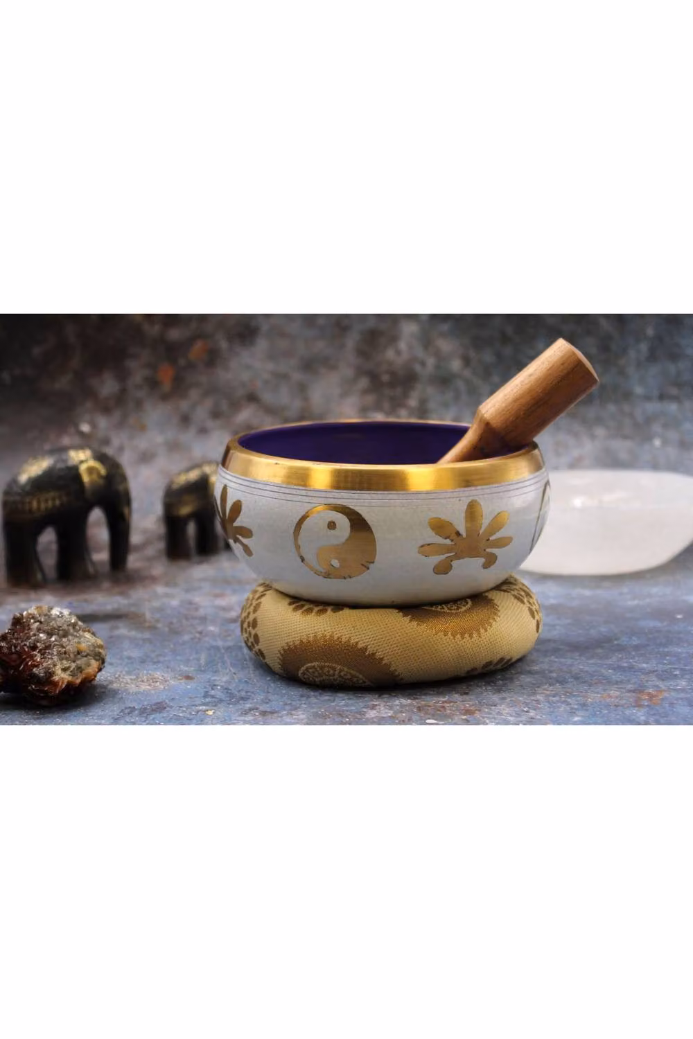 KDMD Large Yin & Yang Singing Bowl Set in White and Purple, Diameter: 14 cm – 3