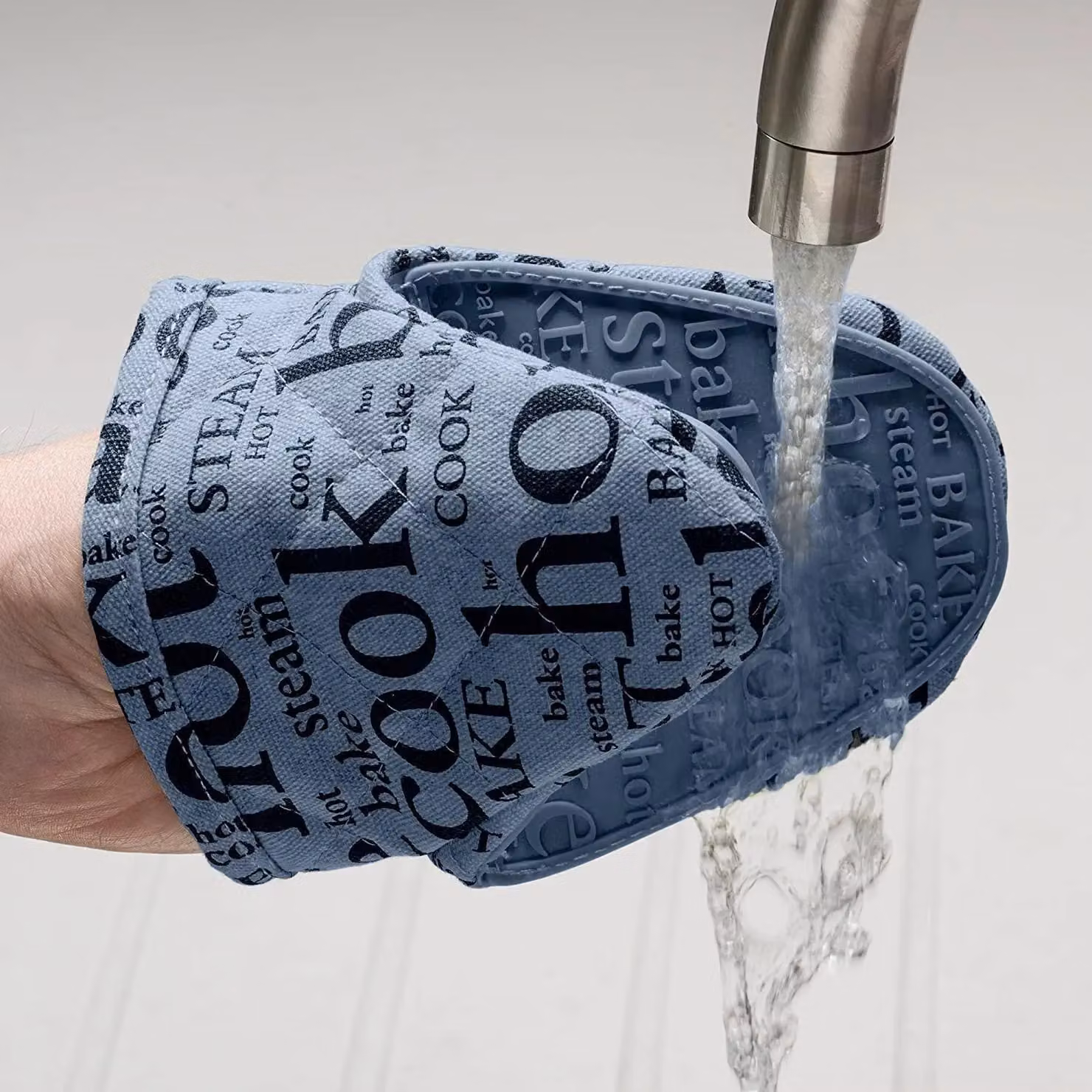 Zeal Silicone Mini Oven Mitt and Pot Holder with Hot Print Design in Blue – 4