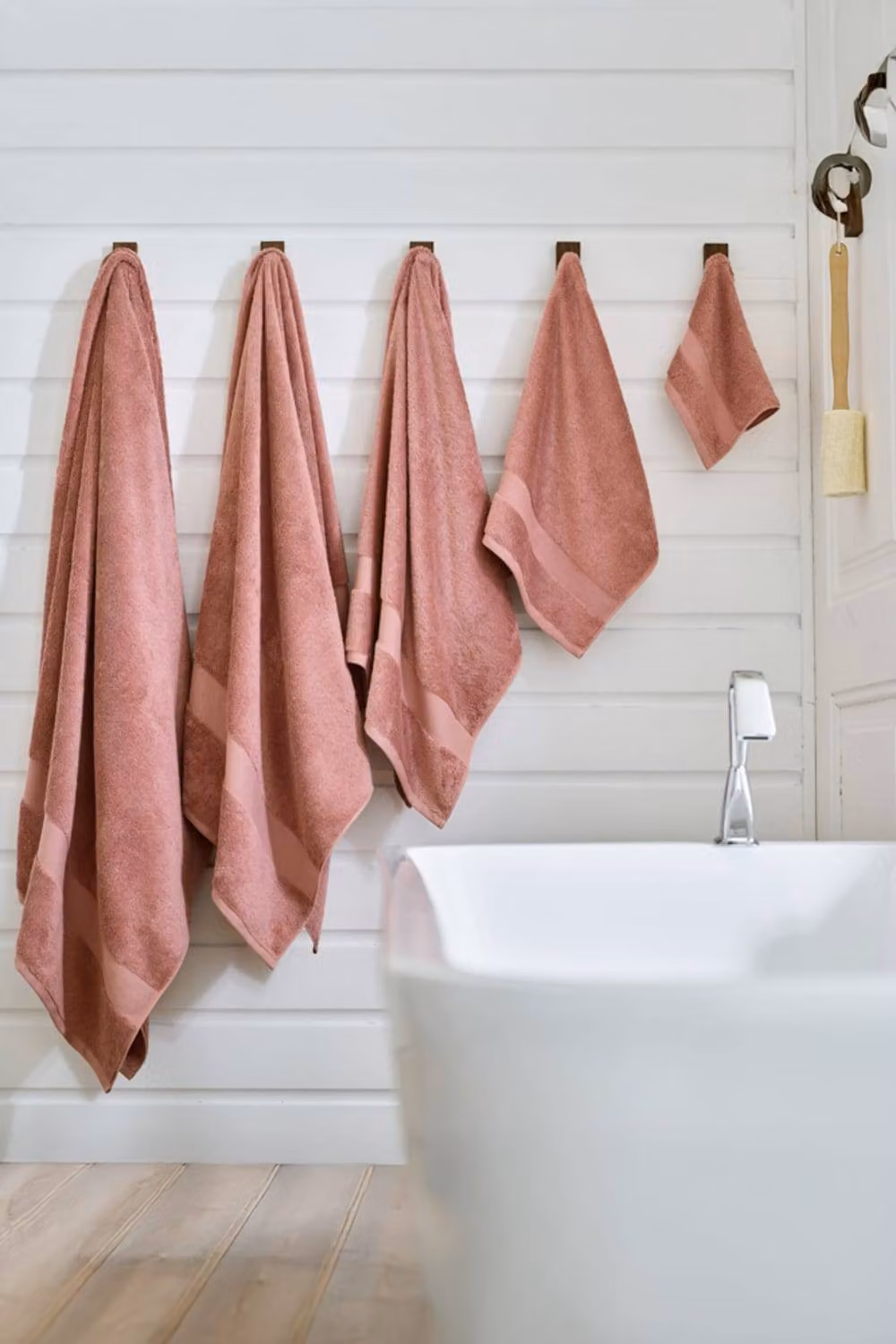 Deyongs Egyptian Embrace Cotton Terry Bath Towel in Pink – 2