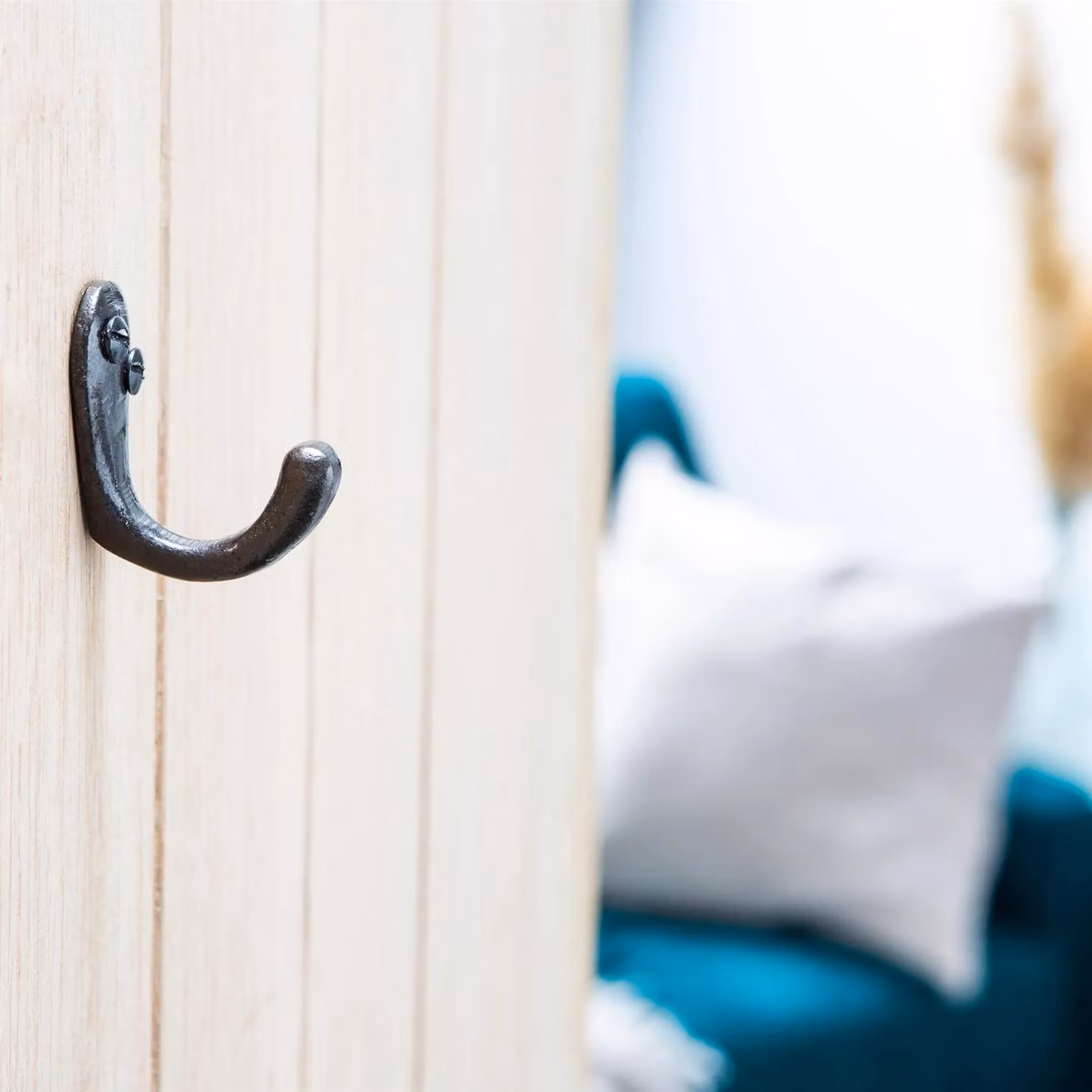 Hammer and Tongs Single Robe Hook in Matt Grey, W: 20 mm, H: 45 mm – 3