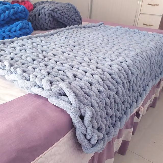 Livingandhome Grey Chenille Knitted Hygge Throw Blanket, W: 80 cm, D: 100 cm