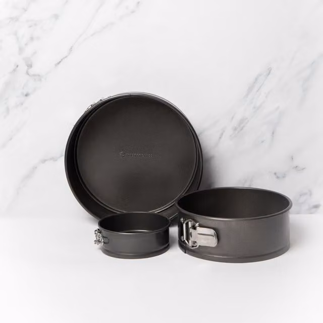 MasterClass 3-Piece Non-Stick Ceramic Coated Round Springform Cake Pan Set in Grey