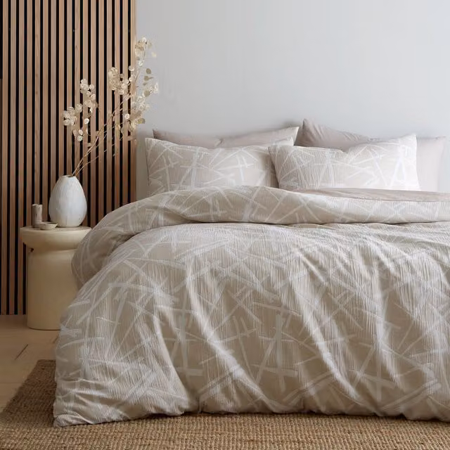 Appletree Otto Jacquard Textured Reversible Duvet Cover Set in Beige and Sand, W: 140 cm, H: 200 cm – 1