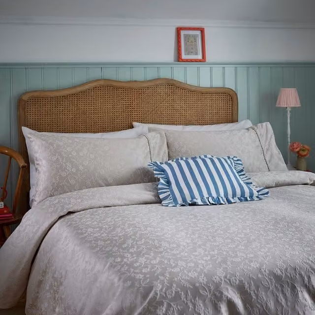 Helena Springfield Secret Garden Floral Jacquard Double Duvet Cover and Pillowcase Set in White and Beige, W: 200 cm, H: 140 cm