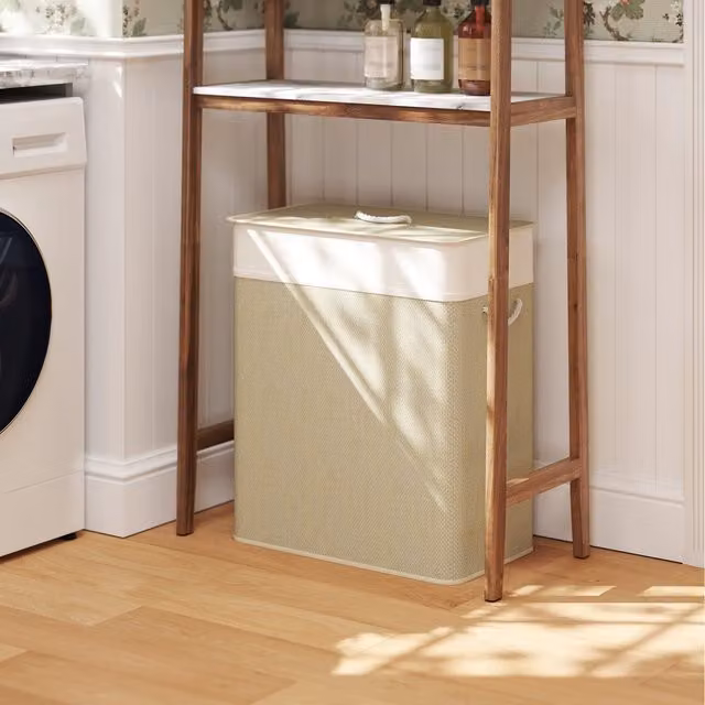 HOMCOM 100L Laundry Basket with Lid and Handles in Beige and White