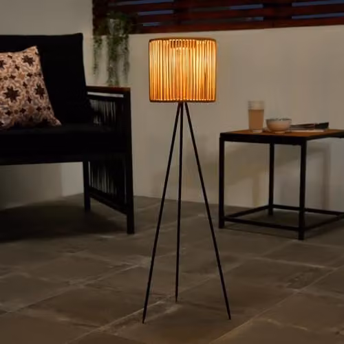 OHS Rattan Solar Floor Lamp in Natural Wood and Black with Dusk Sensor for Garden, Balcony and Terrace – 1