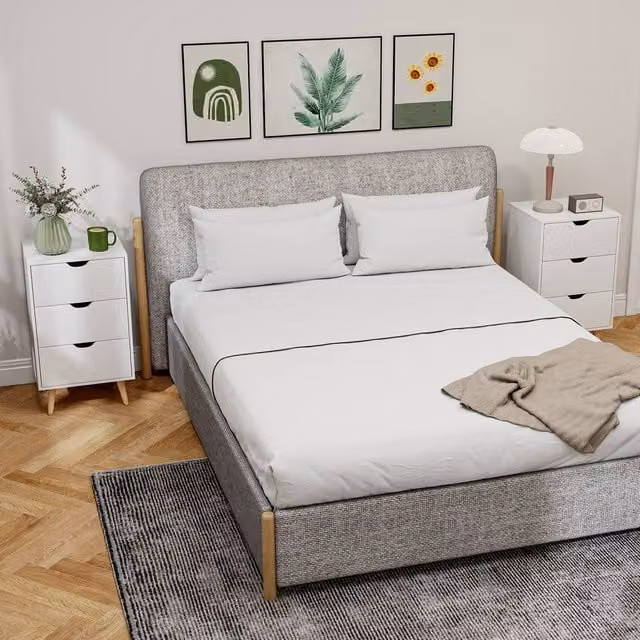 HOMCOM Set of 2 White Bedside Tables with 3 Drawers and Pine Legs