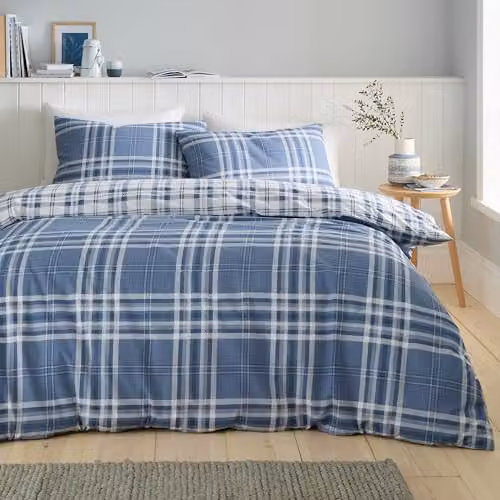 Catherine Lansfield Kelso Check Reversible King Duvet Cover and Pillowcase Set in Blue, W/D/H: 180 x 200 cm and 50 x 75 cm