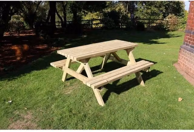 Churnet Valley Garden Furniture Ltd Deluxe A-frame Picnic Table in Brown, W/D/H: 150 x 150 x 76 cm – 1